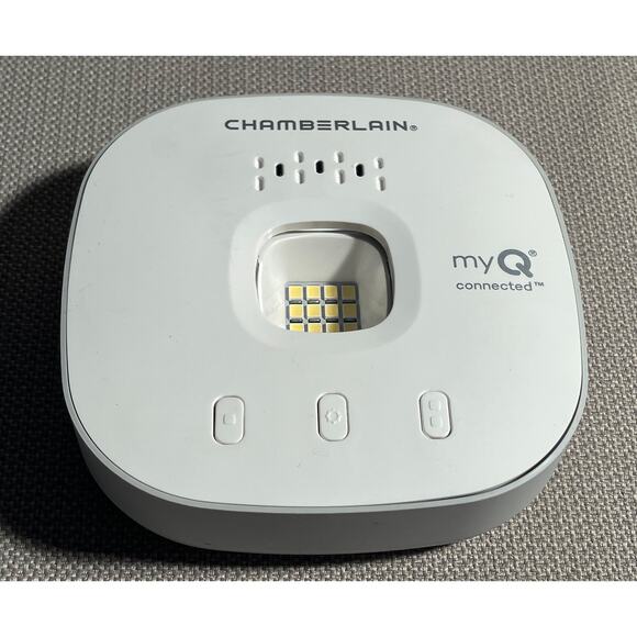 Chamberlain MyQ Smart Garage Door Hub Wireless Controller Opener MYQ-G0401-ES - Picture 7 of 8